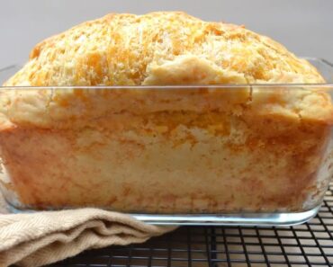 Cheddar Cheese Quick Bread